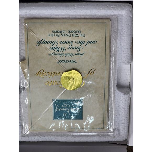 WDCC Sneezy Snow White Seven Dwarfs “Ah-Choo!” Disney Retired Vintage COA Box - Picture 4 of 16